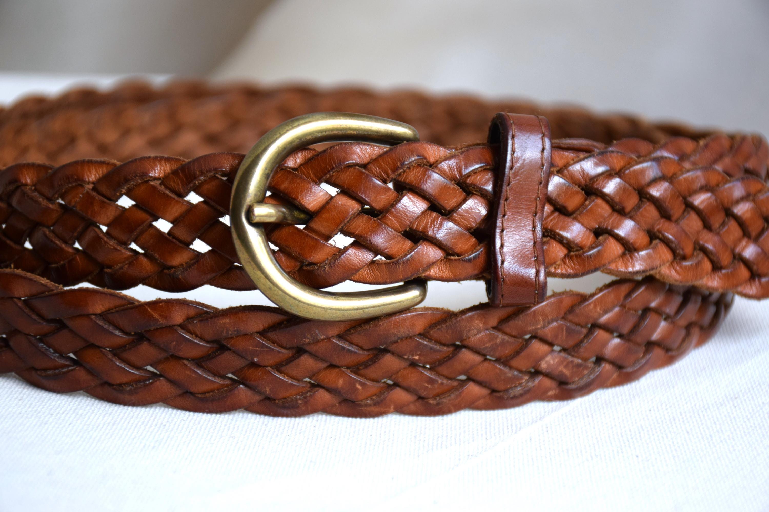 Vintage 90s Brown Woven Leather Belt: Distressed Boho Style  display picture 2