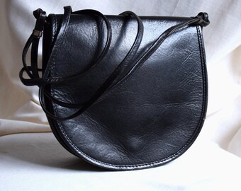 Sac Bandoulière Femme Noir Simili Cuir - Rabat Quart De Tour - Style Vintage Moderne