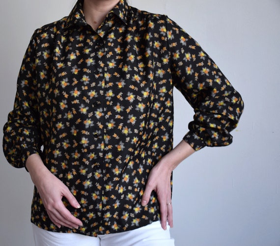 Vintage 70s black botanical pattern blouse, black… - image 5