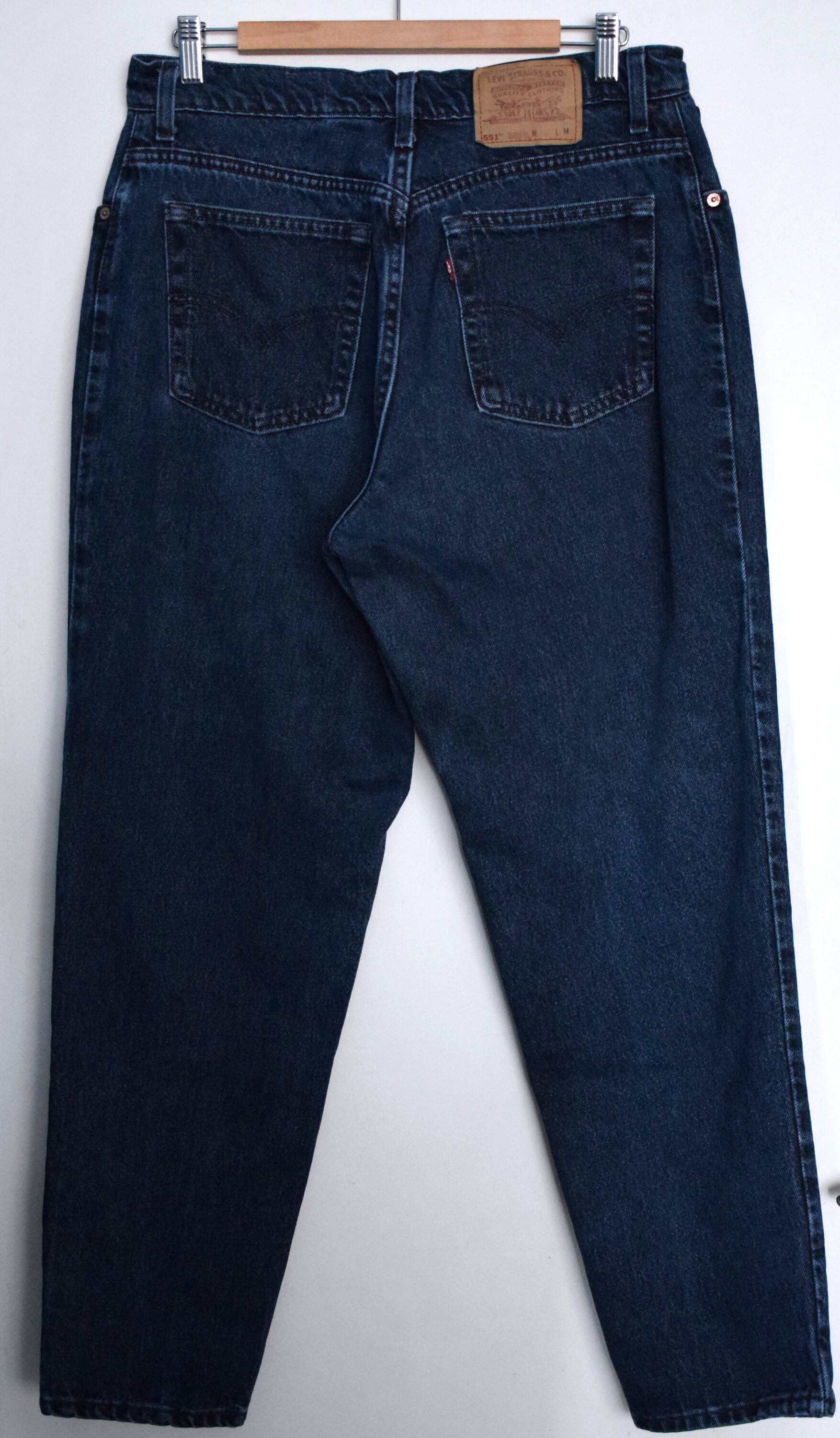 Vintage 1990s Dark Blue Levi s 551 Jeans Relaxed Fit Tapered Leg