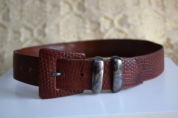Vintage 90s brown pattern leather belt, high wais… - image 1