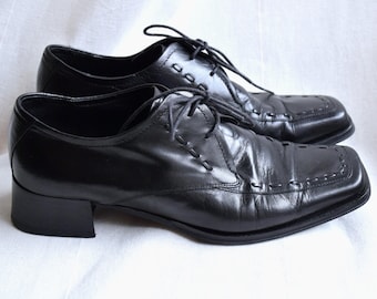 Vintage Black Leather Oxfords with a Square toe, 90s menswear-inspired, Italian office shoes, 38 EU