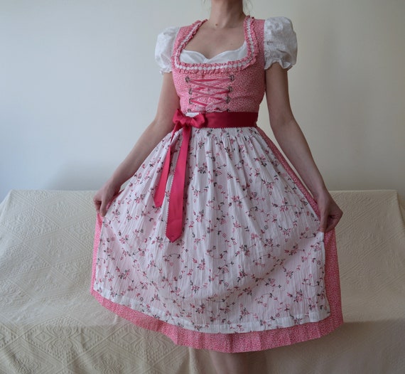 Vintage pink and white floral dirndl dress with a… - image 4