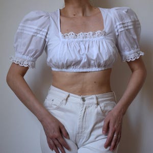 Vintage White Dirndl Crop Top: Lace Trimmed Peasant Blouse - 38 EU