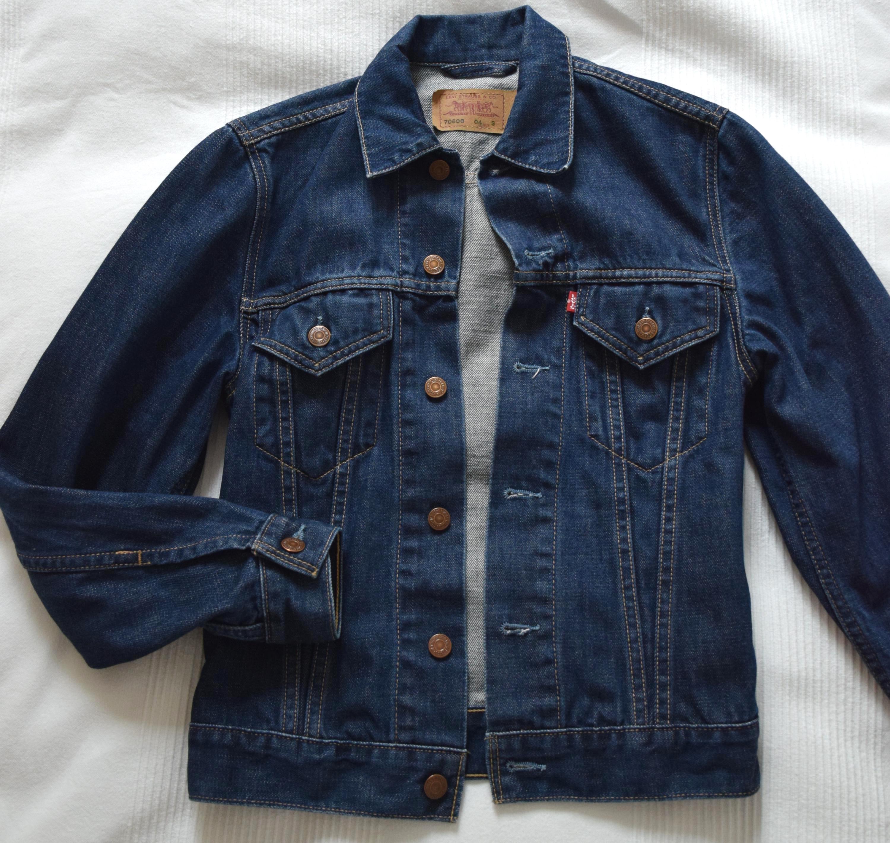 Vintage 90s Men's Levi's 70500 Denim Trucker Jacket: Slim Fit (S