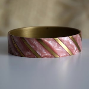 Vintage 80s colorblock bangle bracelet, pearly pink and gold bangle bracelet, statement jewelry,  chunky bangle bracelet, costume jewelry
