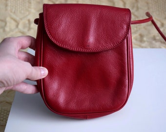 small red purse