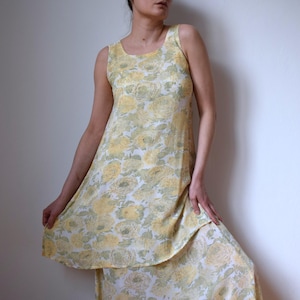 Vintage 90s Yellow Floral Maxi Dress: Sleeveless Tiered Midi, Size M