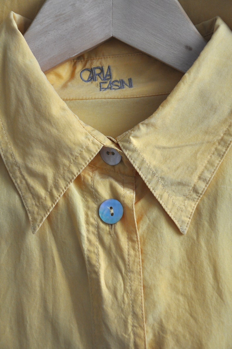 size L button up long sleeve blouse hipster top summer blouse Vintage 90s faded yellow oversized silk shirt preppy
