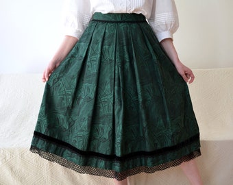 Vintage 90s green duck pattern cottage core skirt, Austrian folk skirt, Trachten, Bavarian gothic skirt, dirndl skirt with black lace, XL