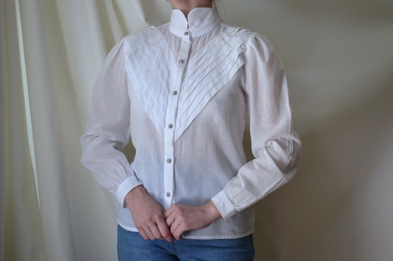 Vintage 80s white peasant blouse, collared blouse… - image 2