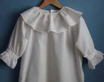 Vintage 80s white embroidered kid's blouse, schoool girl white blouse, big bertha collar blouse, puff sleeve peasant blouse, 158 cm