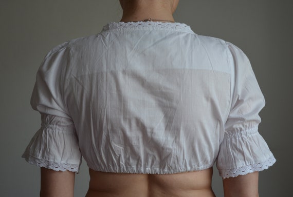 Vintage white cropped dirndl blouse, boho crop to… - image 7