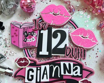 Adorno para pastel rosa y negro del libro de los secretos de Chicas Malas