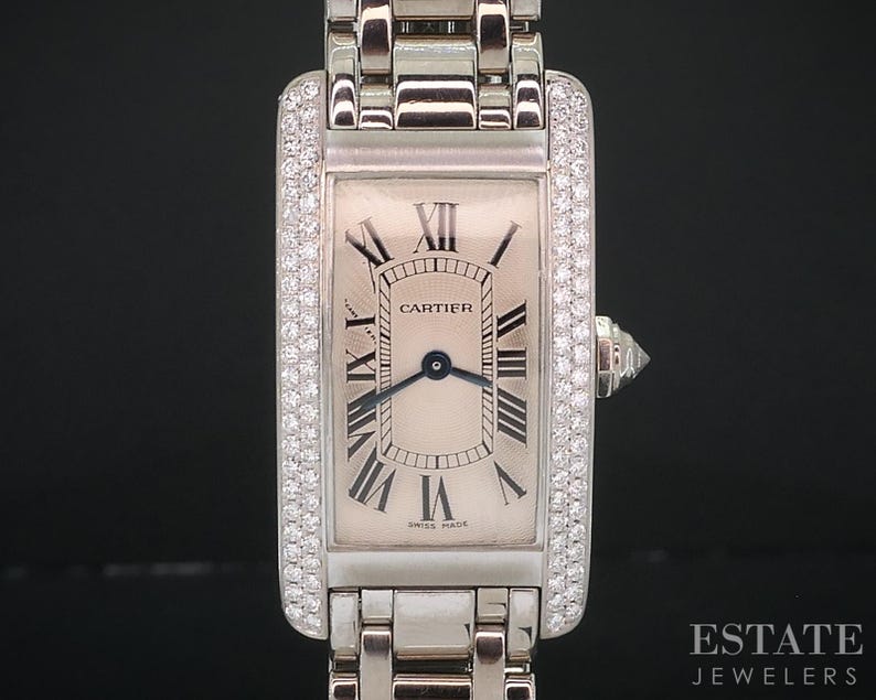 Cartier Tank Americaine 1713 18k White Gold Diamond Guilloche Watch i18292 imagem 1