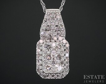 10k White Gold Natural .25ctw Diamond Cluster Ladies Necklace 2.3g 18"L i18485