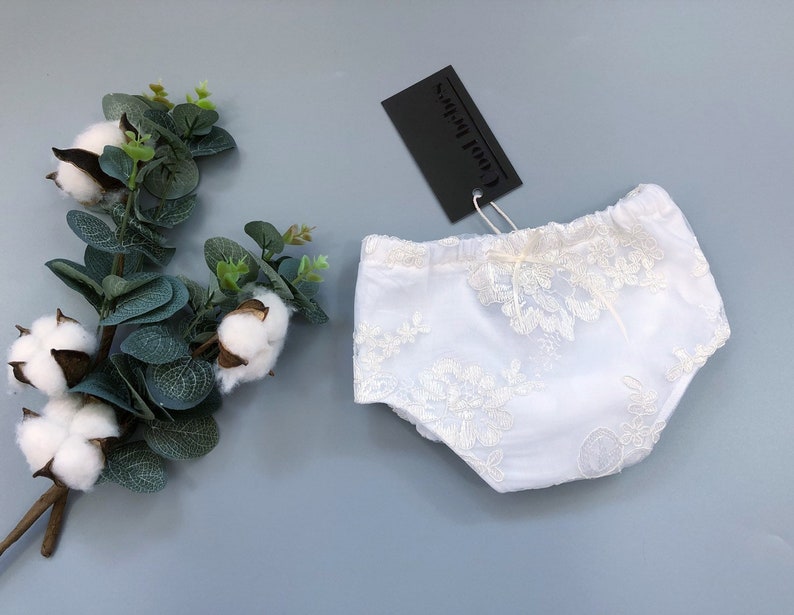 Christening bloomers, organic cotton diaper cover, ivory lacy bloomers, lace diaper cover, lacy bloomers, christening diaper cover zdjęcie 1