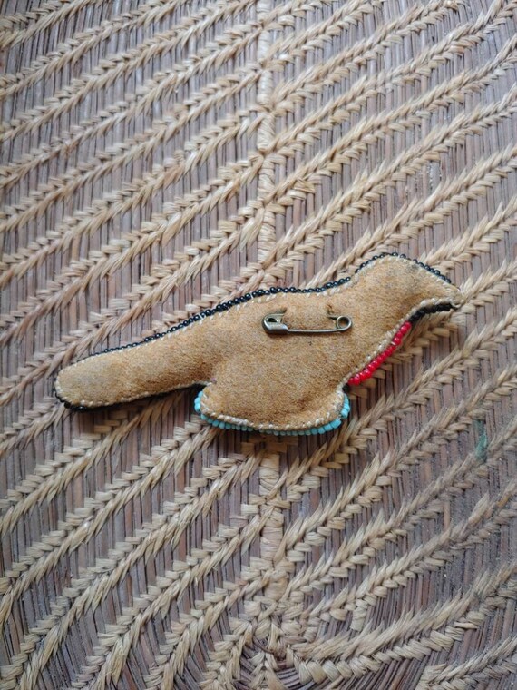 Native American beaded bird pin/fetish - image 6