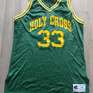 Vintage NCAA Mens Holy Cross Champion basketball jersey