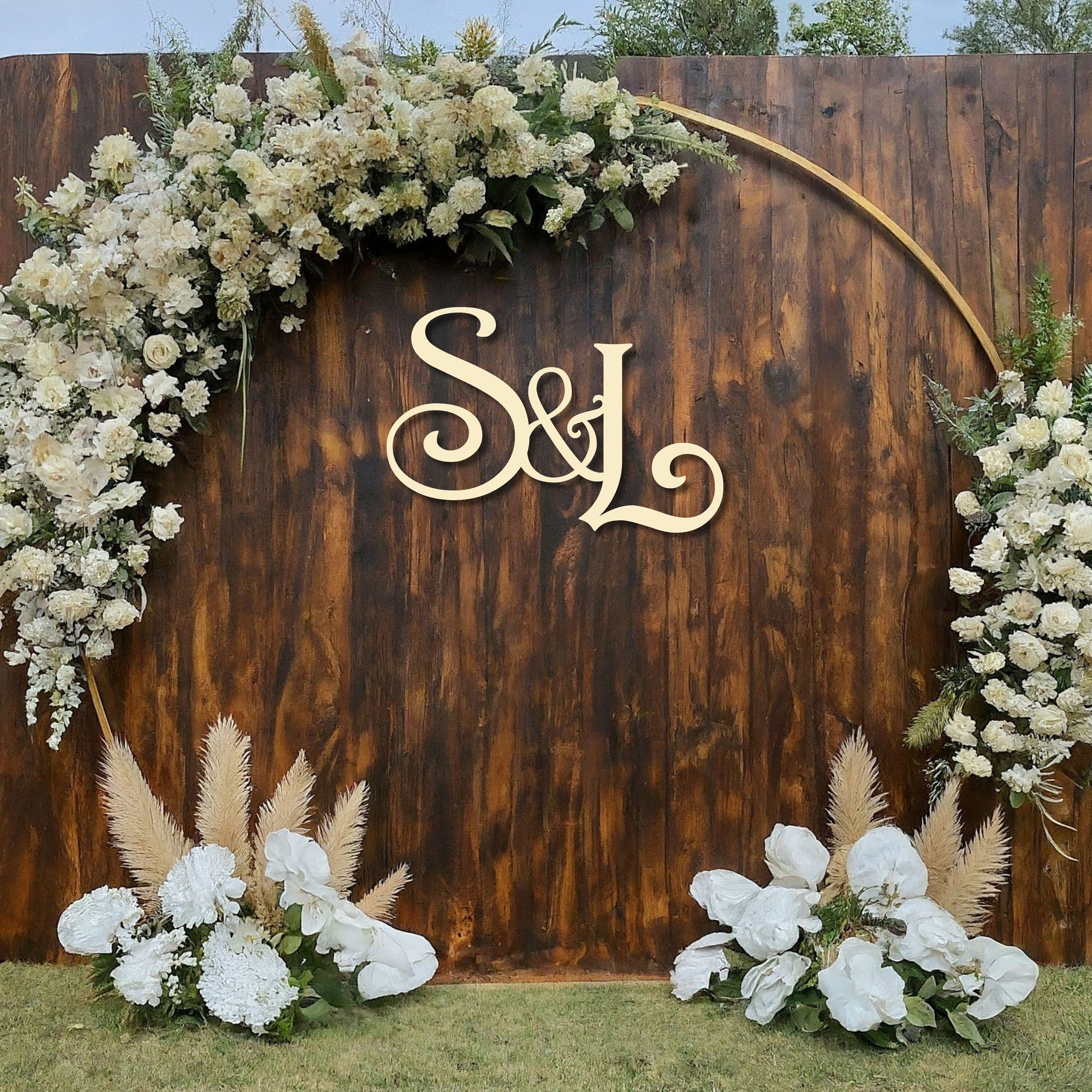 Monograma de boda, iniciales del novio, iniciales, letrero de madera de fondo, monograma de pareja, monograma de boda, monograma de iniciales, iniciales personalizadas