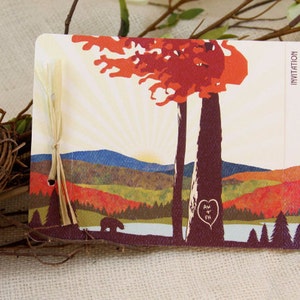 Faire-part de mariage automnal dans les Appalaches // Livret de 3 pages avec carte postale perforée RSVP et enveloppes