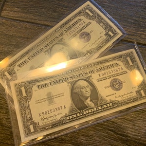 2 US 1957 Silver Certificates in Uncirculated Condition - Obsolete Currency - US Notes - Circulated notes - Collectible Antiques