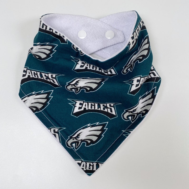 Bavoir bandana bébé fan de l'équipe de football de Philadelphie, aigles, champions du Super Bowl, garçon ou fille, réglable, bébé, tout-petit, rose, blanc White