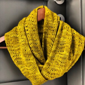 Knitting pattern / Cowl knitting pattern / Downloadable knitting pattern PDF / Cowl knit pattern / Knitwear / Women accessories - Melyn cowl