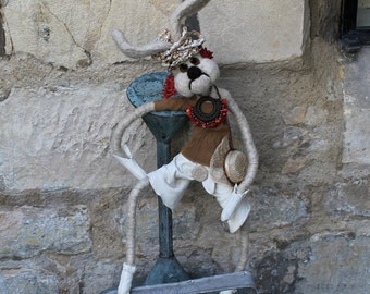 Muñeco de conejo de Pascua de fieltro, liebre primitiva grande, conjunto de cuero reciclado.