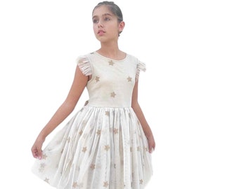 Robe en tulle pour fille, robe de Noël beige, robe en tulle beige, robe de Noël, robe de soirée, robe beige avec étoiles, robe avec étoiles, tulle