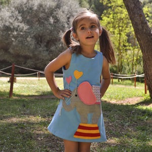 Olifantenjurk, circusjurk, circusthemafeest, carnavalsfeest, meisjesjurk, mouwloos, peuterjurk, olifant shirt applique