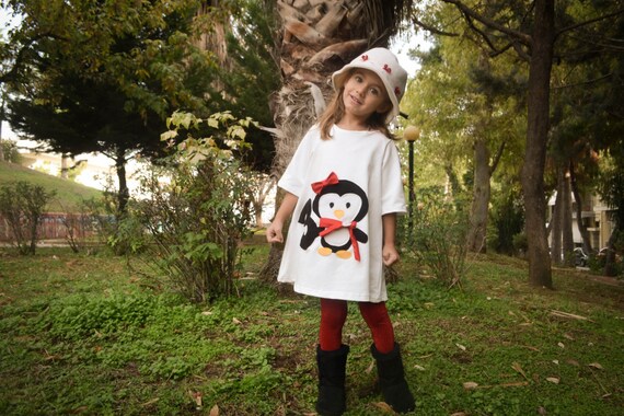 Robe pingouin Applique pingouins Robe fille Anniversaire cadeau Noel Robe blanche Tenue d hiver Vetements mignons Robe enfant en bas age Fete pingouin Etsy France