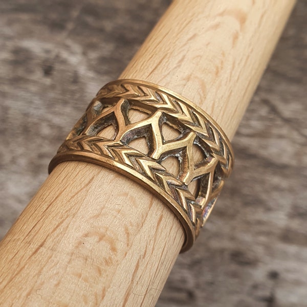 Vintage Finnish Kalevala Koru Middle Ages Viking Style Uskela Bronze Ring