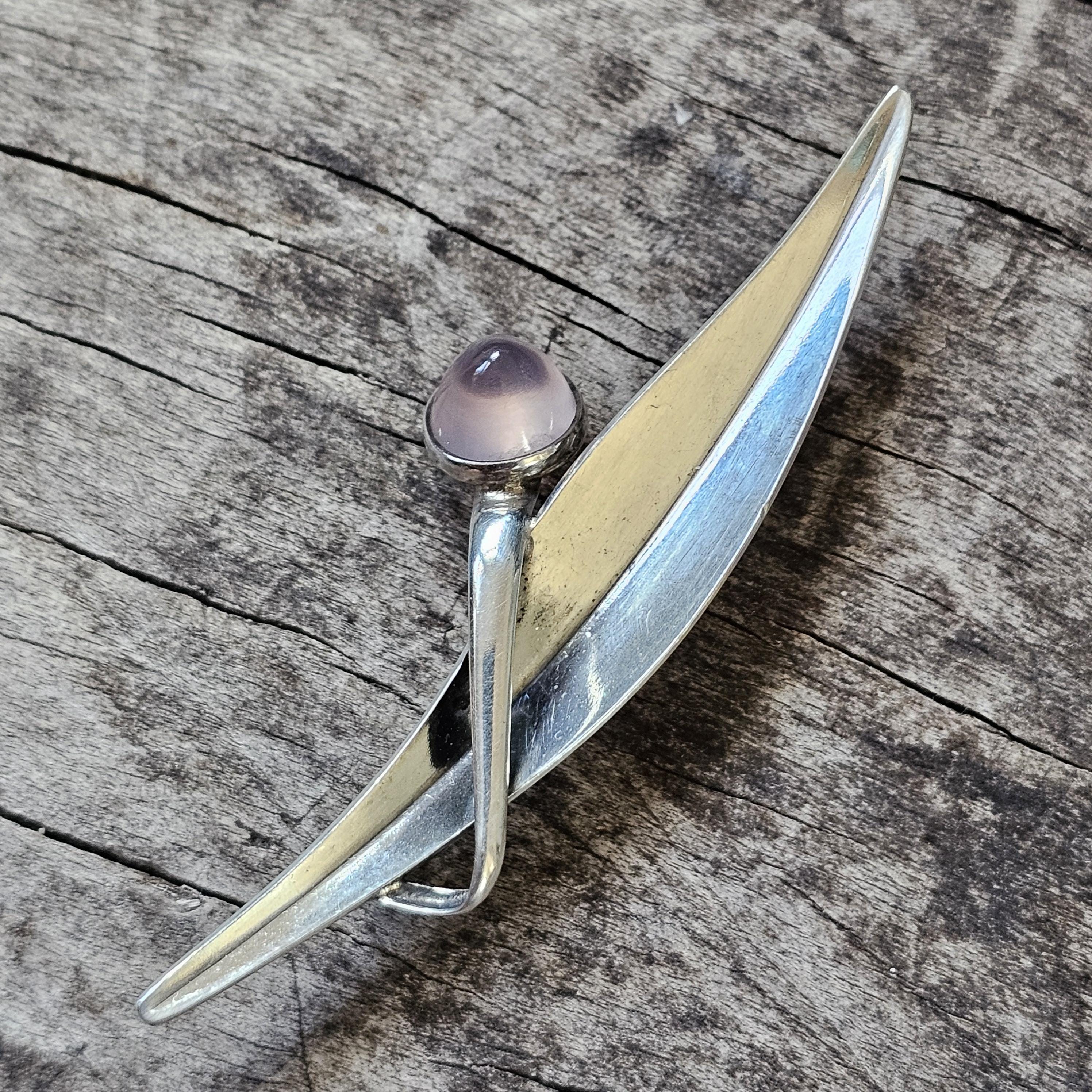 SILVER ローズクォーツ ブローチ 1960年代のヴィンテージモダニストシルバーローズクォーツフラワー