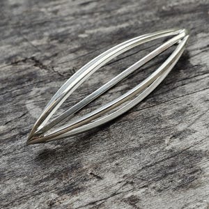 Finnish Modernist Open-Form Design Sterling Silver Brooch by Kaunis Koru