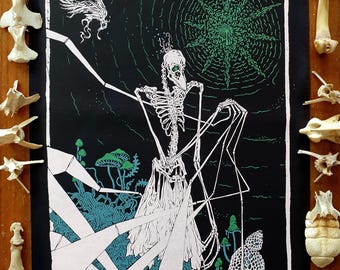 Sew-on Back-Patch ~ MYCELIAL DEATHBIRD ~ Red or Green versions