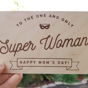 Muttertagskarte -- Holzkarte -- Laser Cut -- Einzigartiges Geschenk -- Laser Gravur -- Super Woman