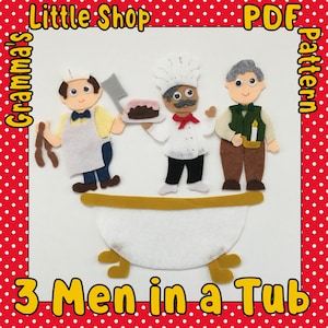 Puede incluir: Una manualidad de fieltro con tres figuras: un carnicero con una cuchilla y salchichas, un chef con un pastel y un hombre con una vela. Están colocados encima de una bañera blanca. El texto "3 Men in a Tub" se muestra en amarillo.