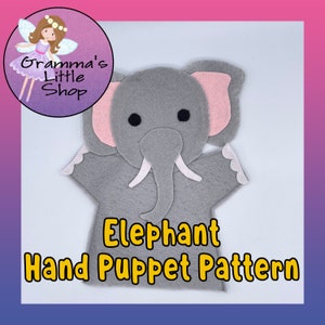 Puede incluir: Un títere de mano de elefante de fieltro gris con orejas rosas y colmillos blancos. El títere tiene ojos negros y una boca blanca. El texto "Elephant Hand Puppet Pattern" está escrito en letras amarillas debajo del títere.