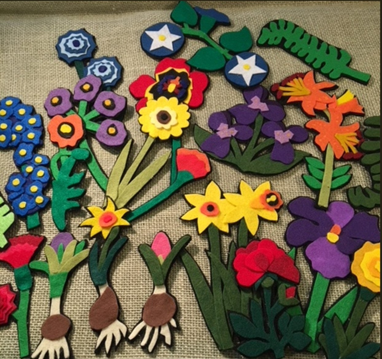 Rainbow Garden Felt Board Pattern – Spring Flowers, Color Learning