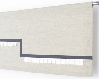 Modern Rod Pocket Linen Valance con volante blanco de rayas de carbón, Valance moderno geométrico, panel de cortina de valencia hecho a medida contemporáneo.