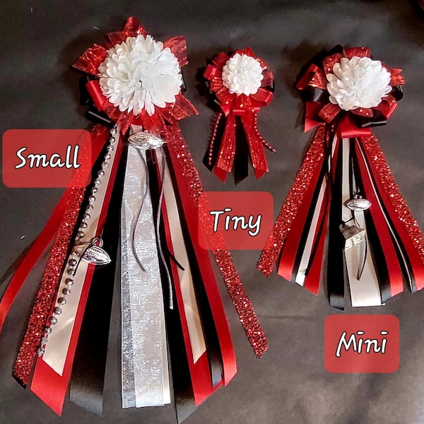 Tiny mum corsage, ring corsage, pet corsage, backpack corsage