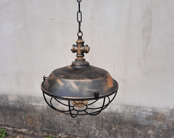 Industrial pendant chandelier. Ceiling rustic lighting for a country house.Farmhouse lights.