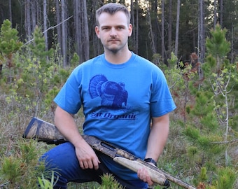 Eat Organic Turkey T-Shirt – Funny Hunter Graphic Tee