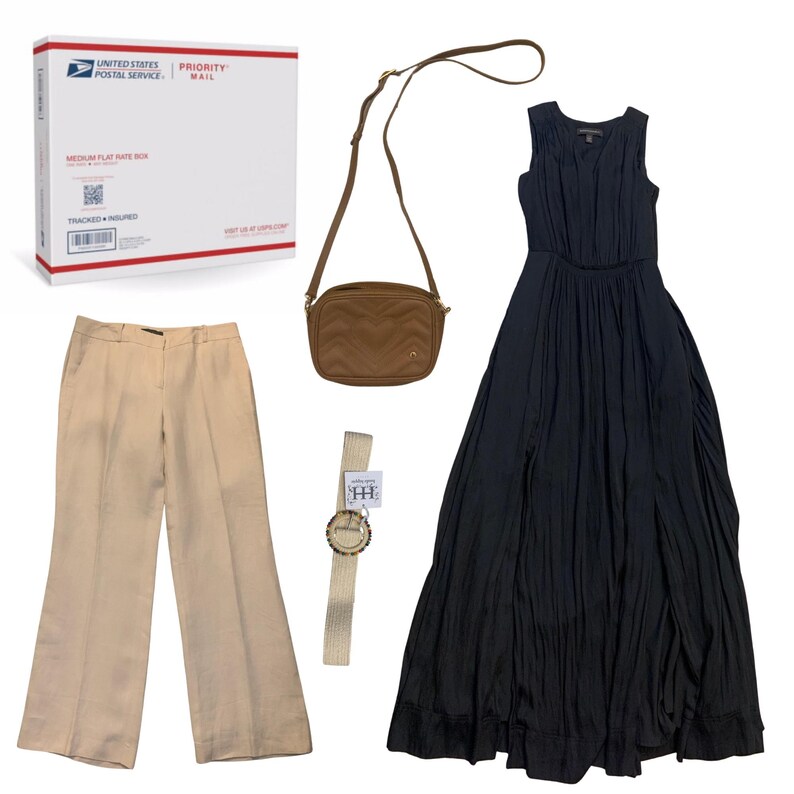 K&ouml;nnte beinhalten: Eine Auswahl an Kleidung und Accessoires: ein schwarzes &auml;rmelloses Kleid, beige Hose, eine braune Umh&auml;ngetasche und ein cremefarbener G&uuml;rtel mit Schildpatt-Schnalle. Auch eine USPS Priority Mail Box ist vorhanden.