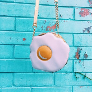 Fried egg crossbody bag