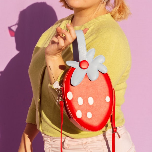 Fresa Flor- Stawberry Handtasche/ Crossbody normale Größe