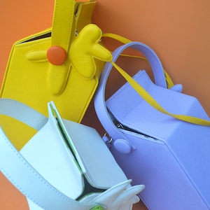 Floral carton bag