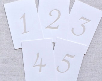 Números de mesa Boho Beige con impresión tipográfica / Juego de 20 o 30 unidades