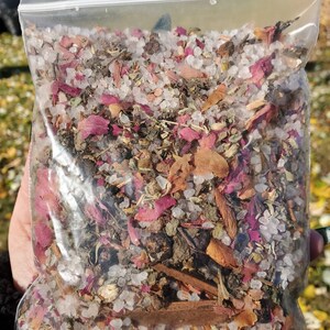 Lust/ Romance/ Love & Passion salt sweep/ hoodoo/ energy cleanse/ salt ritual/ witchy/Manifest/ gift/ herbs/roots/ metaphysical/ spiritual